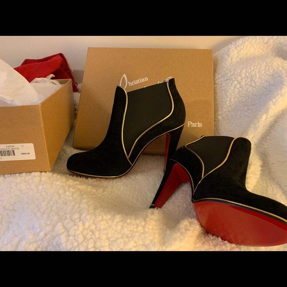 Christian Louboutin- Brand New- size 40.